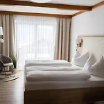 Strobl 3*