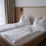 Strobl 3*